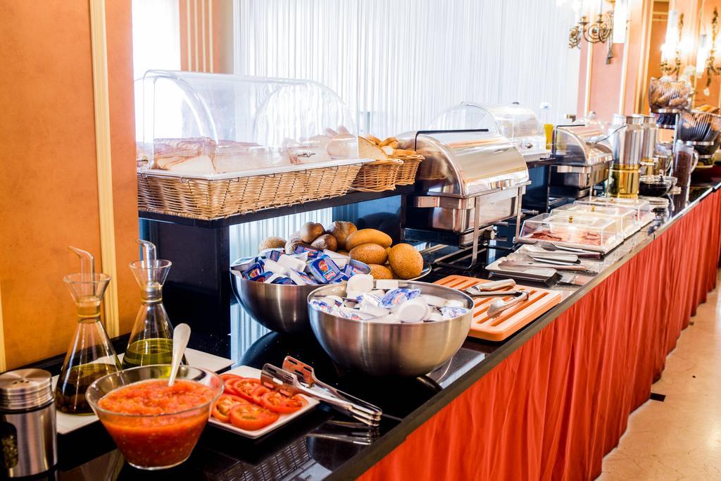 Hotel Arosa - Madrid — Photos 1